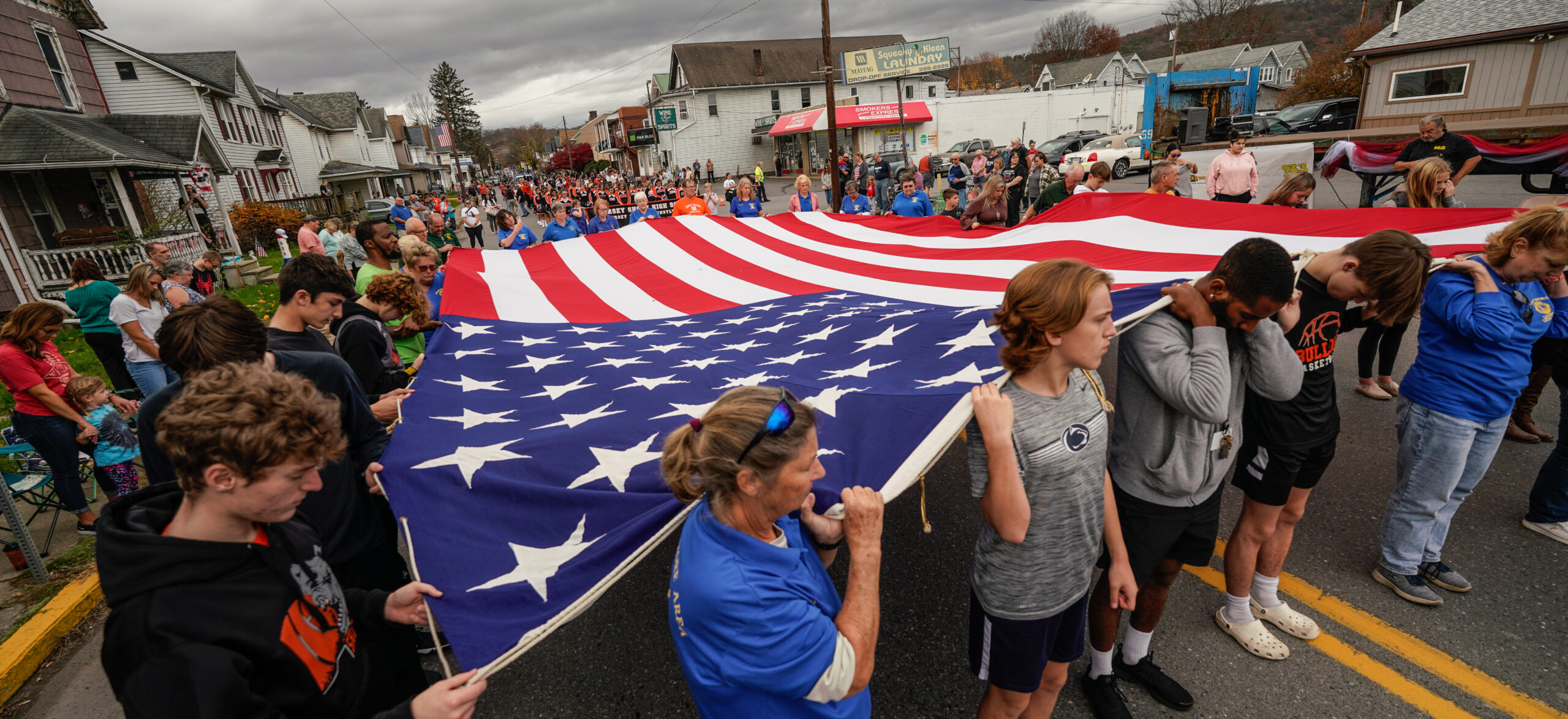veterans-day-parade001-news-sports-jobs-williamsport-sun-gazette